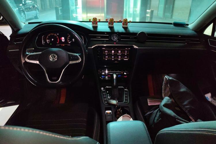 Used Volkswagen Magotan 2020 330TSI DSG Luxury Edition Center Console