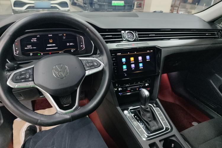 Used Volkswagen Magotan 2020 330TSI DSG Luxury Edition Center Console