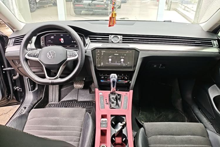 Used Volkswagen Magotan 2020 330TSI DSG Luxury Edition Center Console