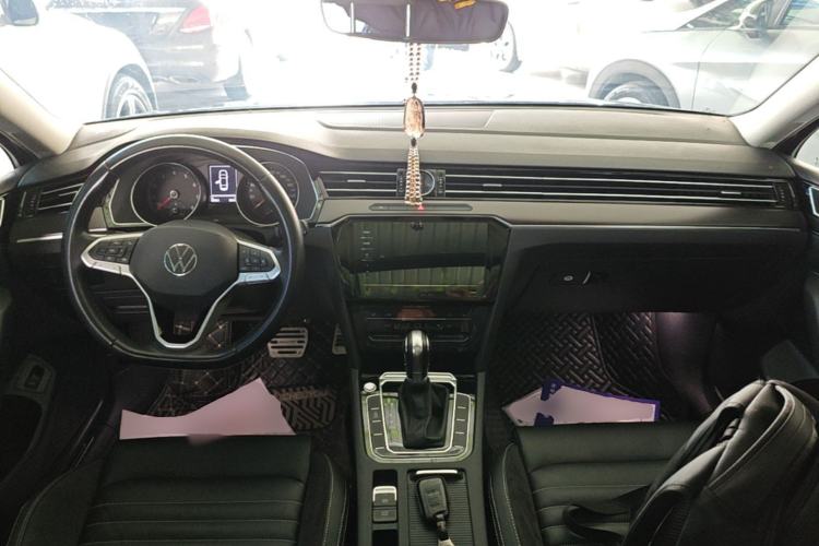 Used Volkswagen Magotan 2020 280TSI DSG Leading Edition Center Console