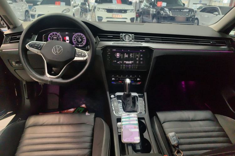 Used Volkswagen Magotan 2020 330TSI DSG Leading Model Center Console