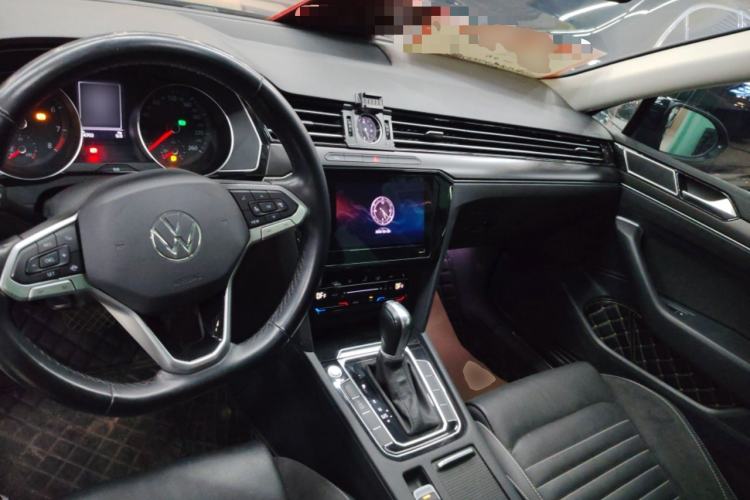 Used Volkswagen Magotan 2020 330TSI DSG Leading Model Center Console