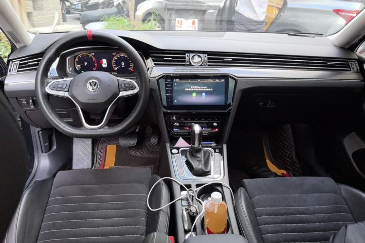 Used Volkswagen Magotan 2020 330TSI DSG Luxury Edition Center Console