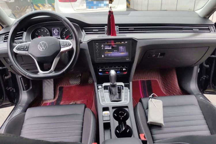 Used Volkswagen Magotan 2020 330TSI DSG Leading Model Center Console
