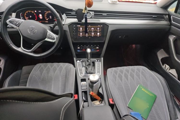 Used Volkswagen Magotan 2020 380TSI DSG Luxury Version Center Console