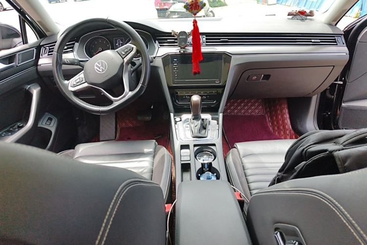 Used Volkswagen Magotan 2020 330TSI DSG Leading Model Center Console