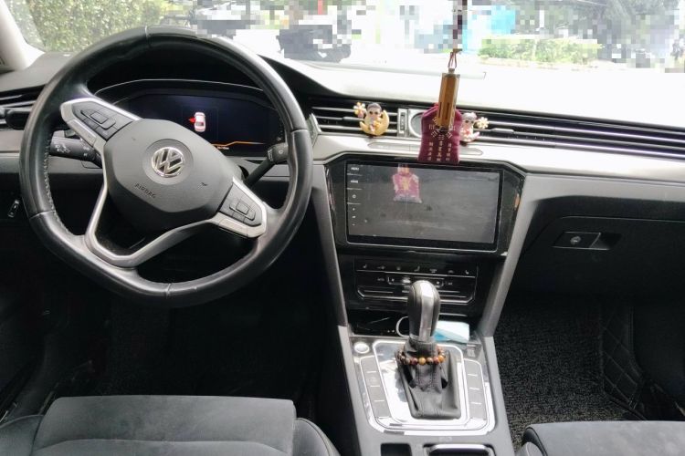 Used Volkswagen Magotan 2020 330TSI DSG Luxury Edition Center Console