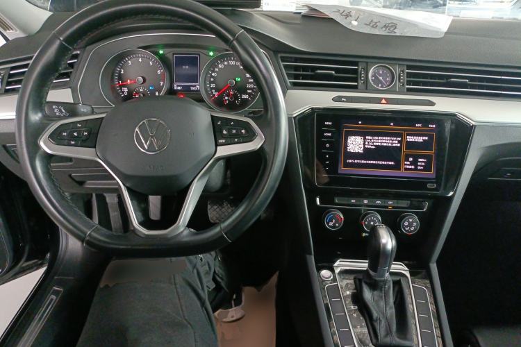 Used Volkswagen Magotan 2020 280TSI DSG Comfort Edition Center Console