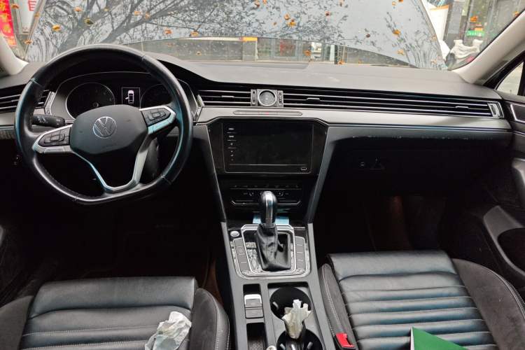 Used Volkswagen Magotan 2020 330TSI DSG Leading Model Center Console