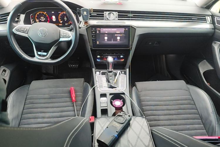 Used Volkswagen Magotan 2020 330TSI DSG Luxury Edition Center Console