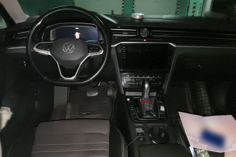 Used Volkswagen Magotan 2020 330TSI DSG Luxury Edition Center Console