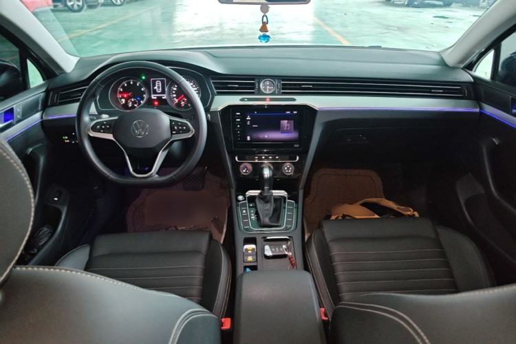 Used Volkswagen Magotan 2020 280TSI DSG Comfort Edition Center Console