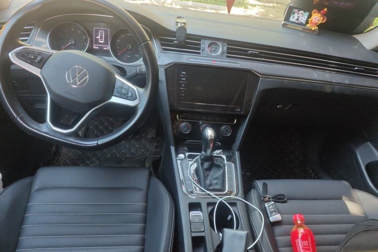 Used Volkswagen Magotan 2020 280TSI DSG Comfort Edition Center Console