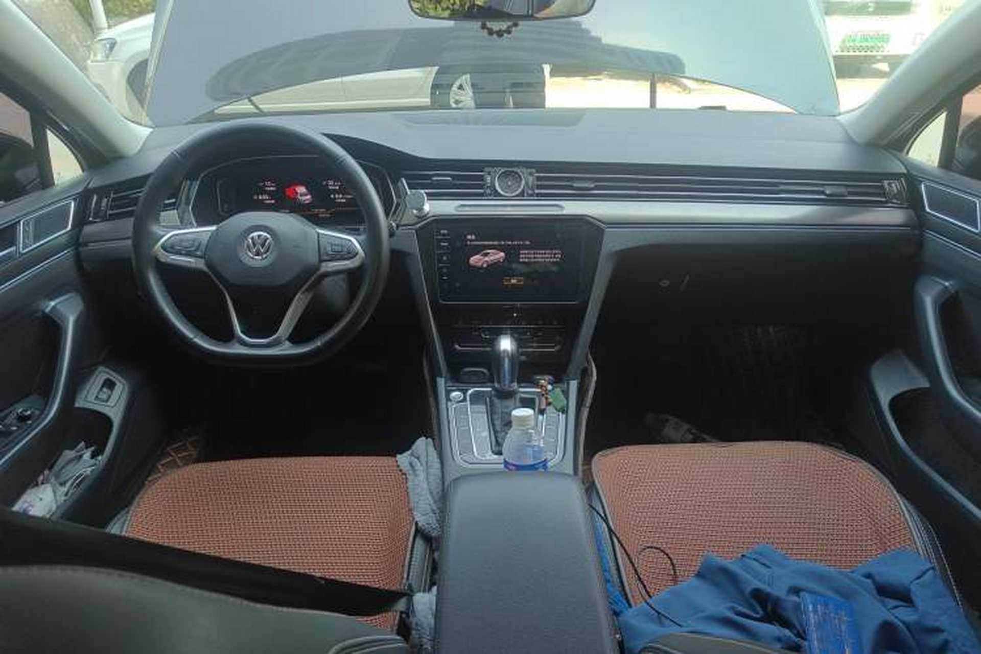Used Volkswagen Magotan 2020 330TSI DSG Luxury Edition Center Console