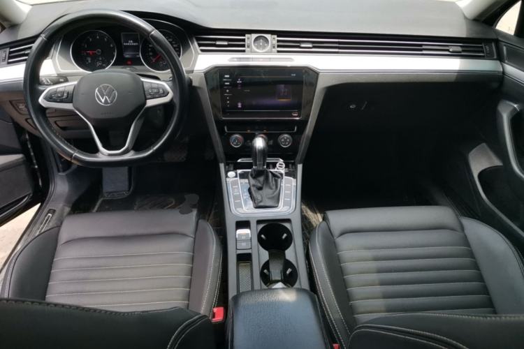 Used Volkswagen Magotan 2020 280TSI DSG Comfort Edition Center Console