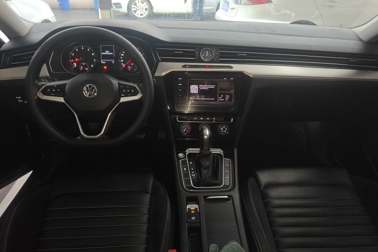 Used Volkswagen Magotan 2020 280TSI DSG Comfort Edition Center Console