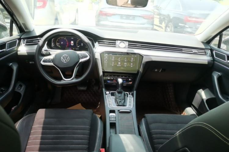 Used Volkswagen Magotan 2020 330TSI DSG Luxury Edition Center Console