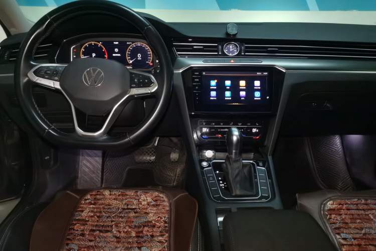 Used Volkswagen Magotan 2020 330TSI DSG Luxury Edition Center Console