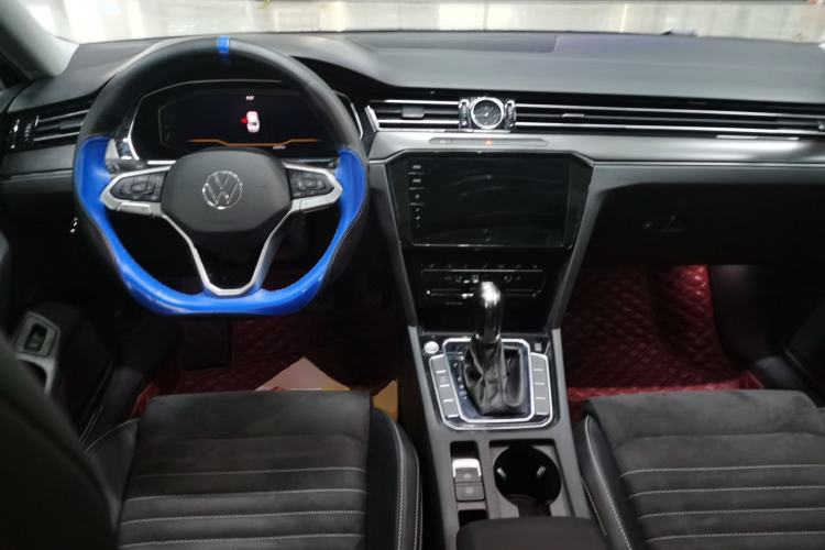 Used Volkswagen Magotan 2020 330TSI DSG Luxury Edition Center Console
