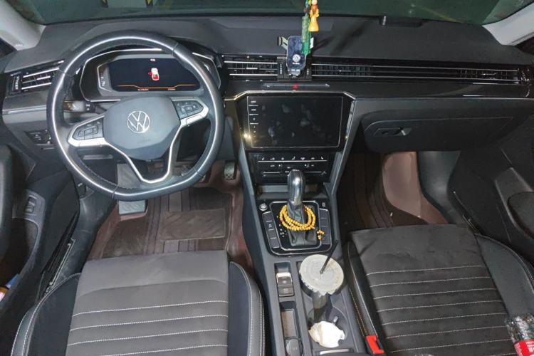 Used Volkswagen Magotan 2020 330TSI DSG Luxury Edition Center Console