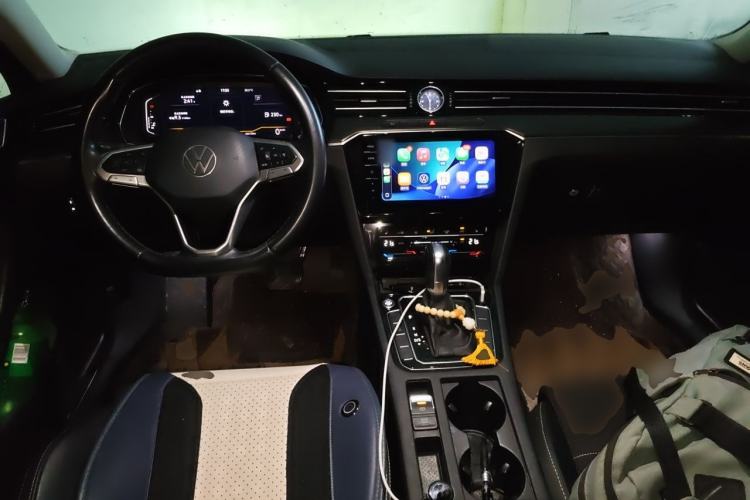 Used Volkswagen Magotan 2020 330TSI DSG Luxury Edition Center Console