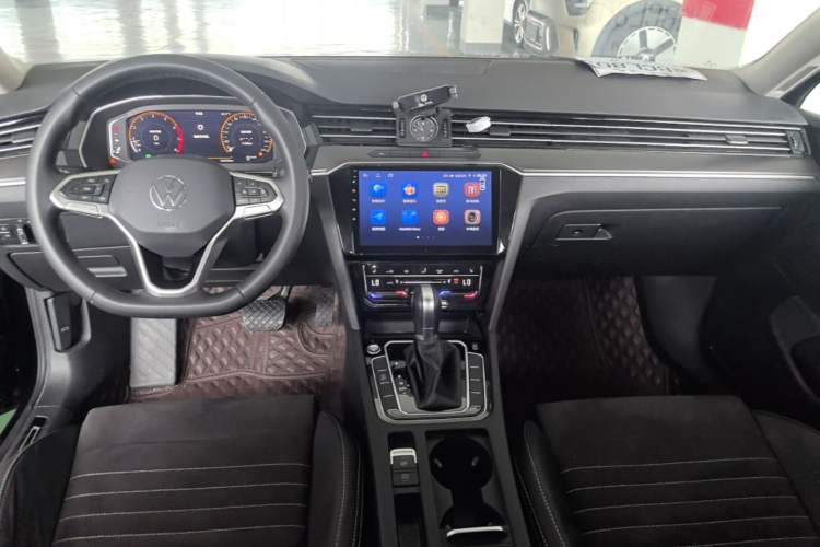 Used Volkswagen Magotan 2020 330TSI DSG Luxury Edition Center Console