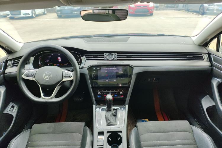 Used Volkswagen Magotan 2020 330TSI DSG Luxury Edition Center Console
