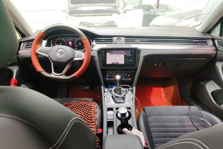 Used Volkswagen Magotan 2020 330TSI DSG Luxury Edition Center Console