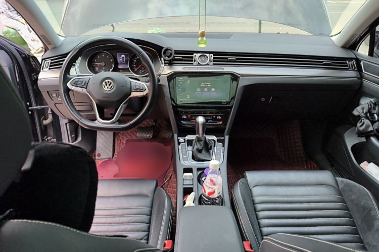 Used Volkswagen Magotan 2020 330TSI DSG Leading Model Center Console