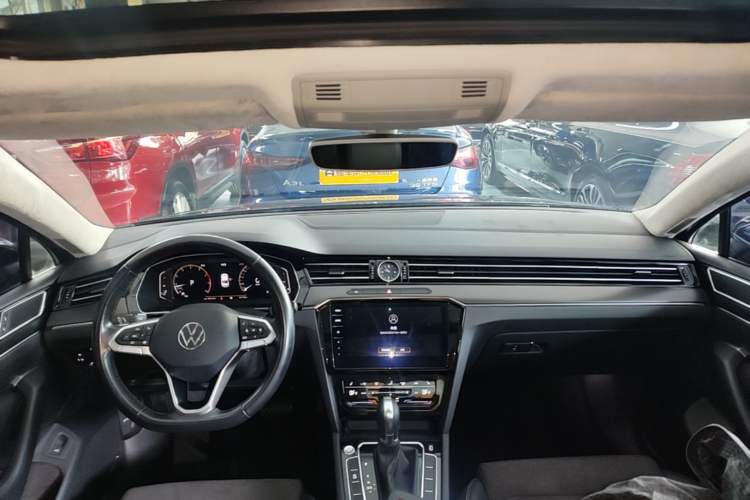 Used Volkswagen Magotan 2020 330TSI DSG Luxury Edition Center Console