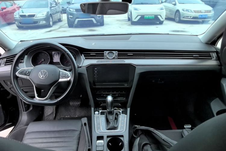 Used Volkswagen Magotan 2020 280TSI DSG Leading Edition Center Console