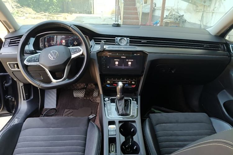 Used Volkswagen Magotan 2020 330TSI DSG Luxury Edition Center Console