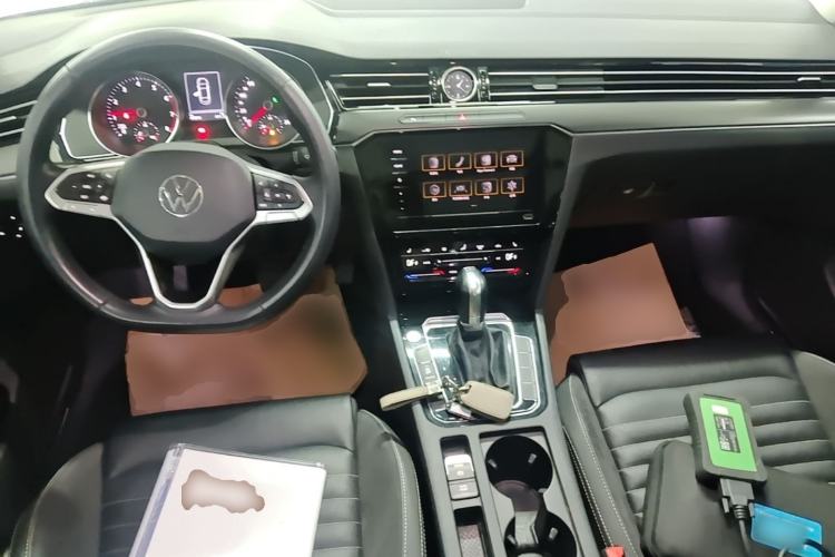 Used Volkswagen Magotan 2020 280TSI DSG Leading Edition Center Console