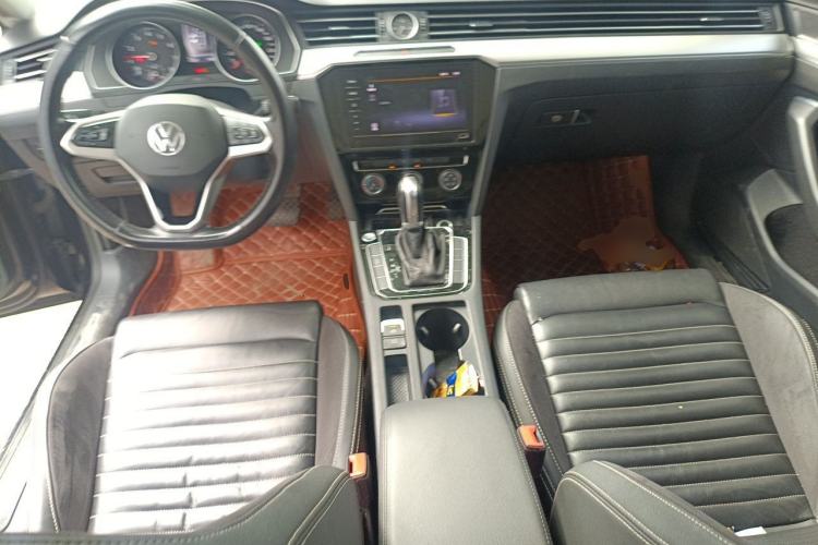 Used Volkswagen Magotan 2020 280TSI DSG Comfort Edition Center Console