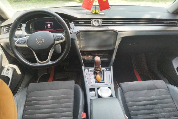 Used Volkswagen Magotan 2020 330TSI DSG Luxury Edition Center Console