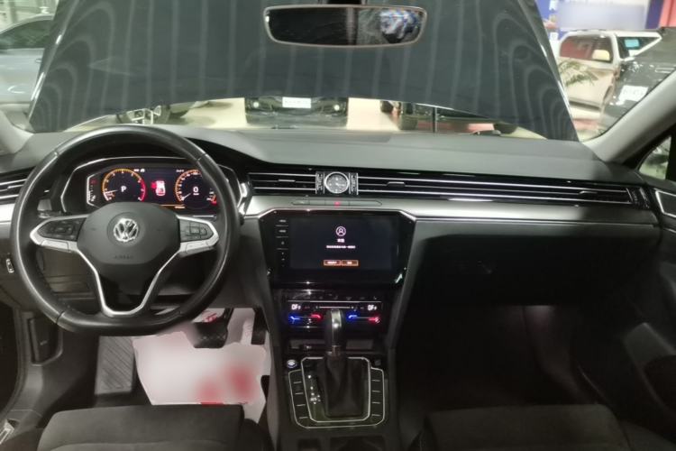 Used Volkswagen Magotan 2020 330TSI DSG Luxury Edition Center Console