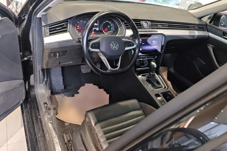 Used Volkswagen Magotan 2020 280TSI DSG Comfort Edition Center Console