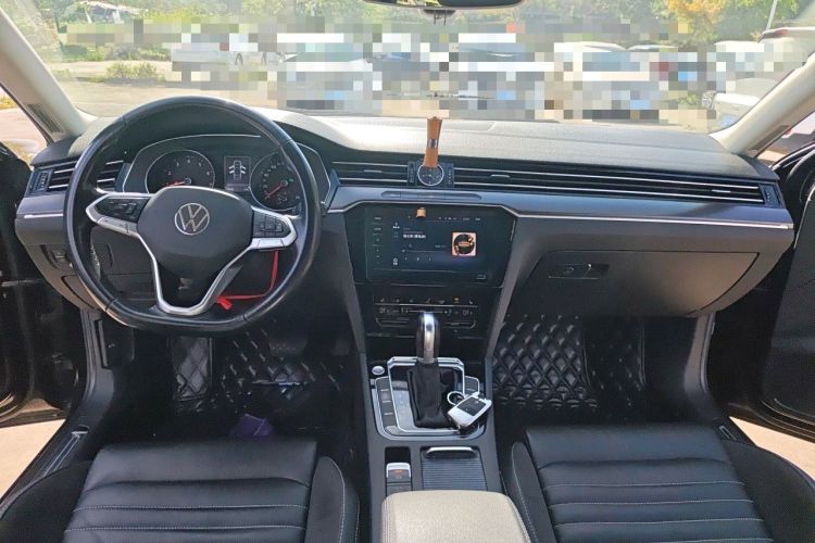 Used Volkswagen Magotan 2020 330TSI DSG Leading Model Center Console
