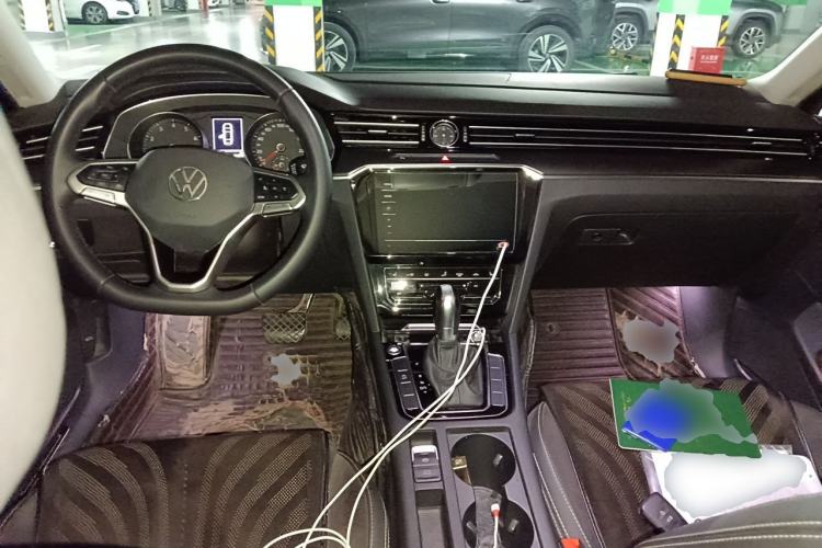 Used Volkswagen Magotan 2020 330TSI DSG Leading Model Center Console
