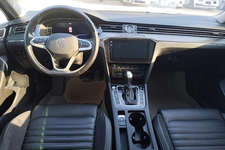 Used Volkswagen Magotan 2020 330TSI DSG Luxury Edition Center Console