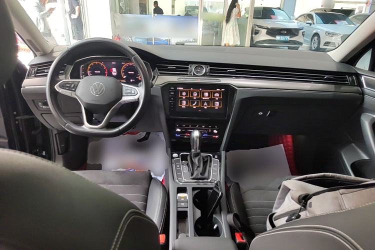 Used Volkswagen Magotan 2020 330TSI DSG Luxury Edition Center Console