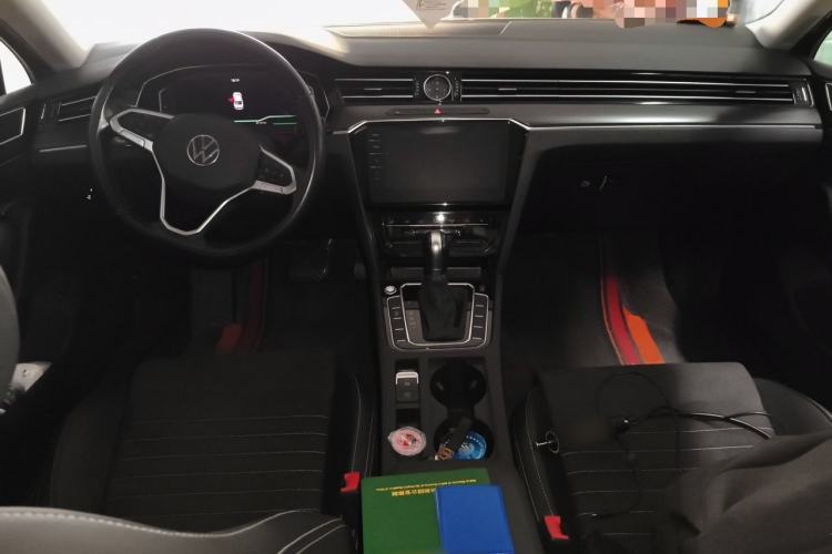 Used Volkswagen Magotan 2020 330TSI DSG Luxury Edition Center Console