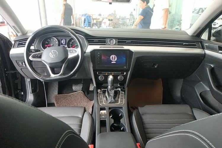 Used Volkswagen Magotan 2020 280TSI DSG Comfort Edition Center Console