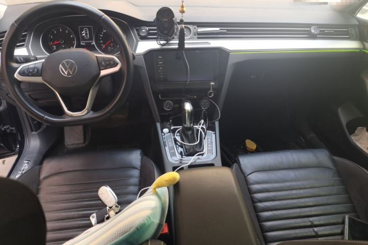 Used Volkswagen Magotan 2020 280TSI DSG Comfort Edition Center Console