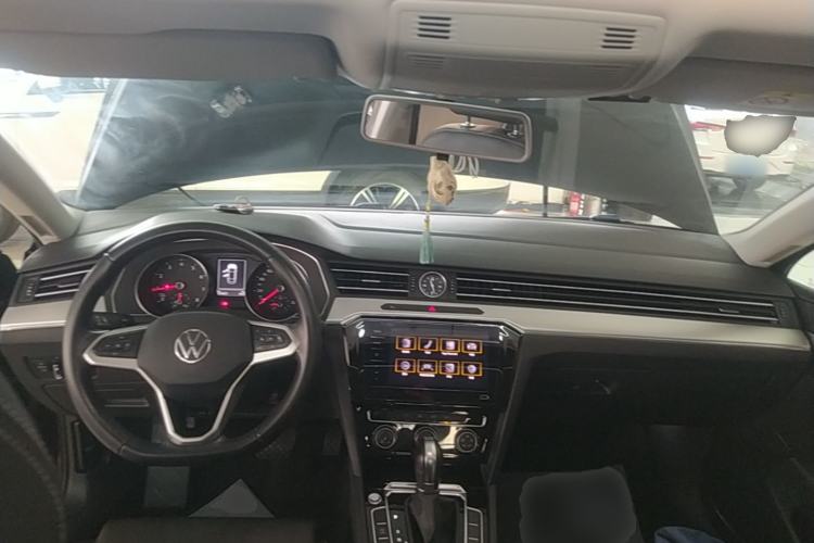 Used Volkswagen Magotan 2020 280TSI DSG Comfort Edition Center Console