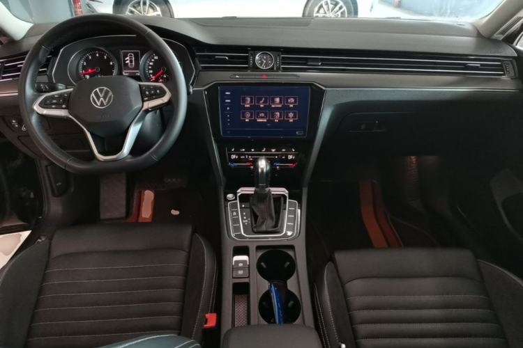 Used Volkswagen Magotan 2020 330TSI DSG Leading Model Center Console