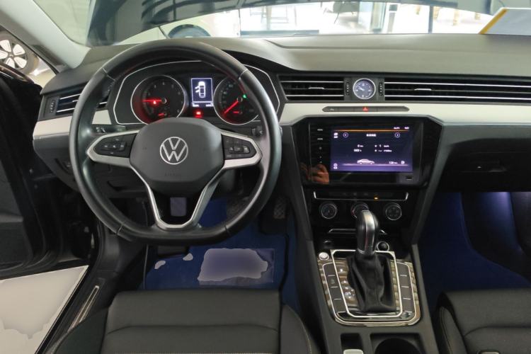Used Volkswagen Magotan 2020 280TSI DSG Comfort Edition Center Console
