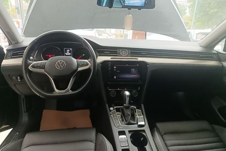 Used Volkswagen Magotan 2020 280TSI DSG Comfort Edition Center Console