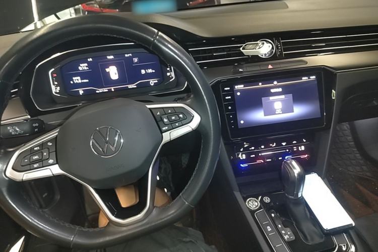 Used Volkswagen Magotan 2020 330TSI DSG Luxury Edition Center Console