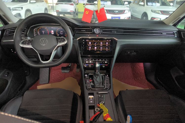 Used Volkswagen Magotan 2020 330TSI DSG Luxury Edition Center Console